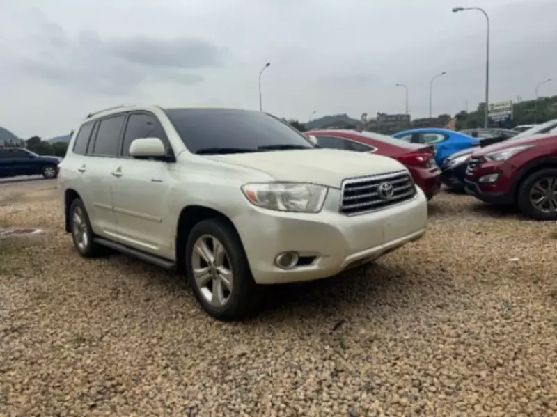 Toyota Highlander   - 2009