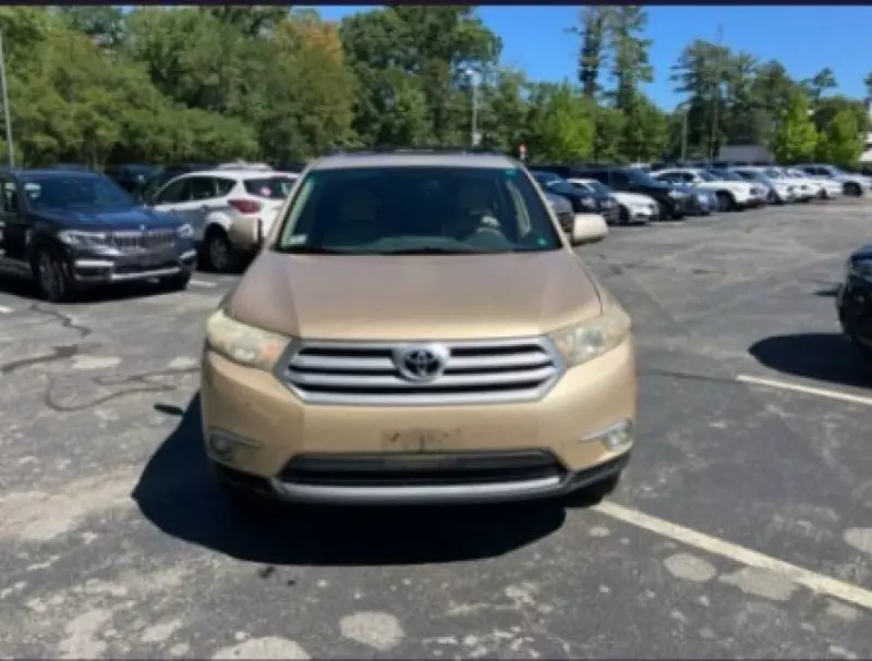 TOYOTA Highlander   - 2013
