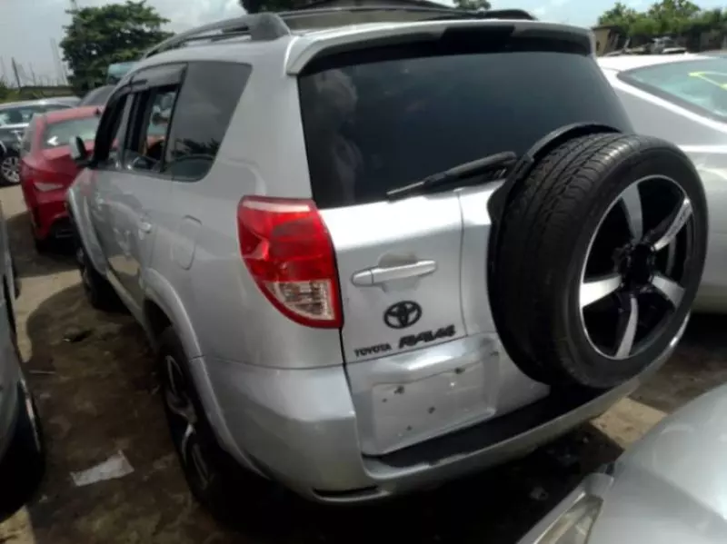 Toyota RAV 4   - 2009
