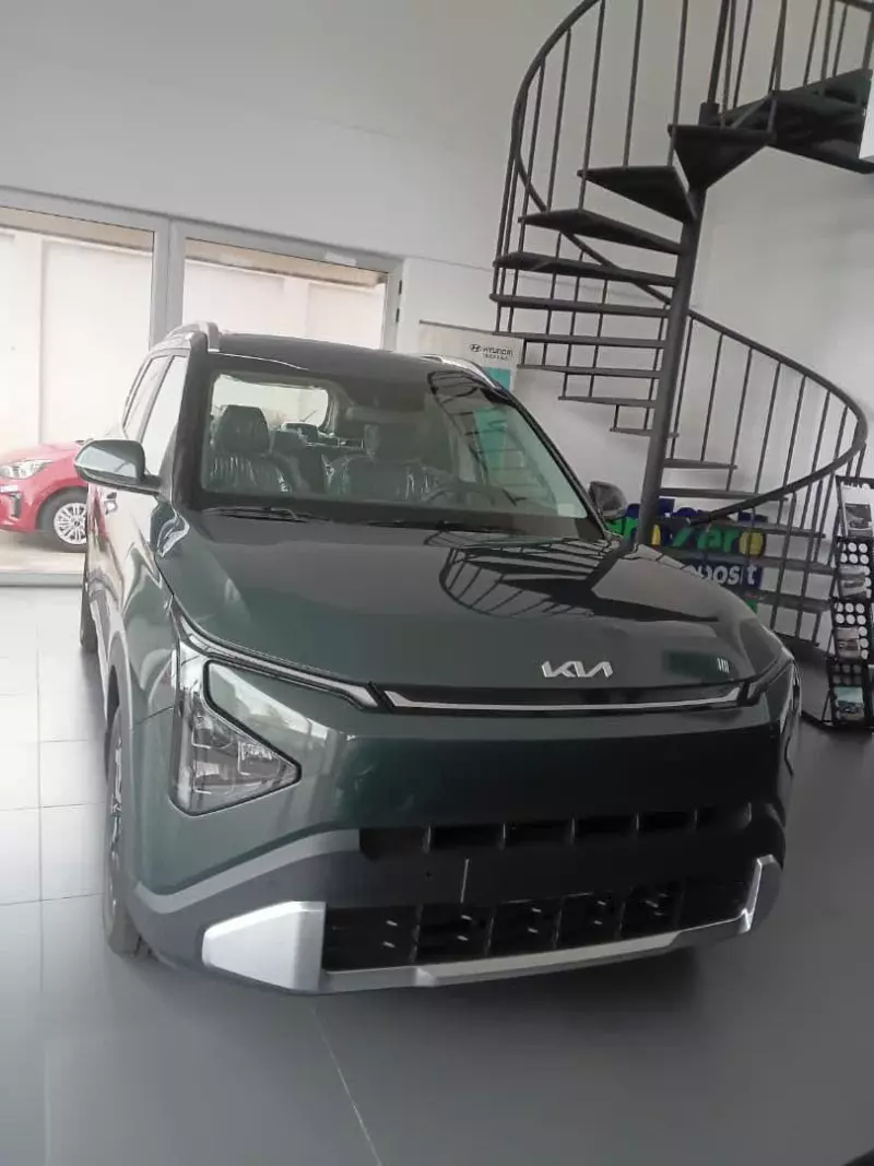 KIA Carens   - 2025