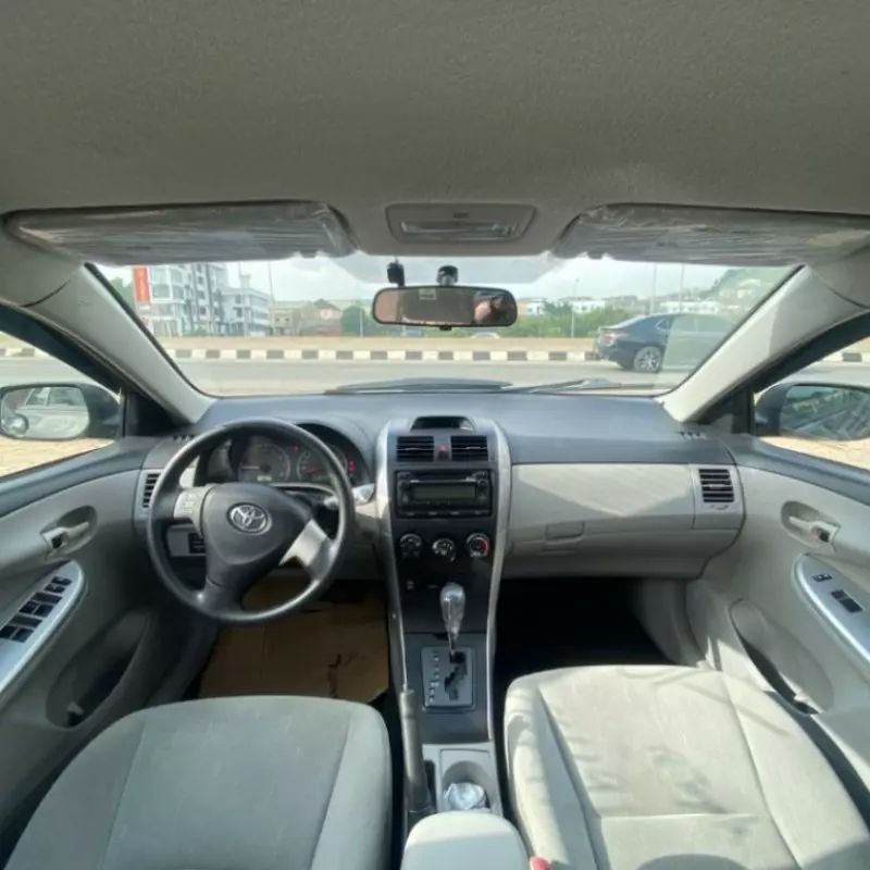 TOYOTA Corolla   - 2012