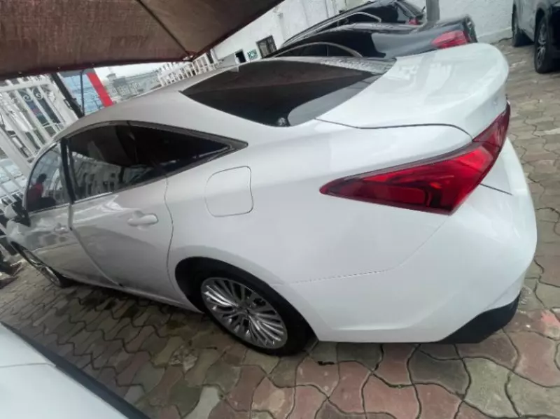 TOYOTA Avalon   - 2019