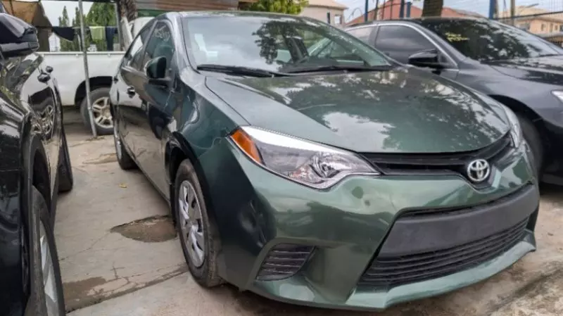 Toyota Corolla - 2015