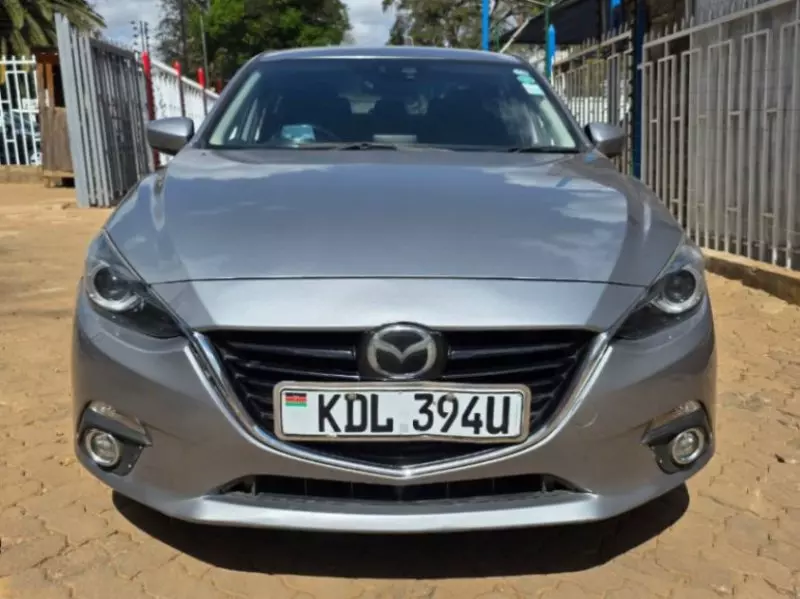 Mazda Axela    - 2016