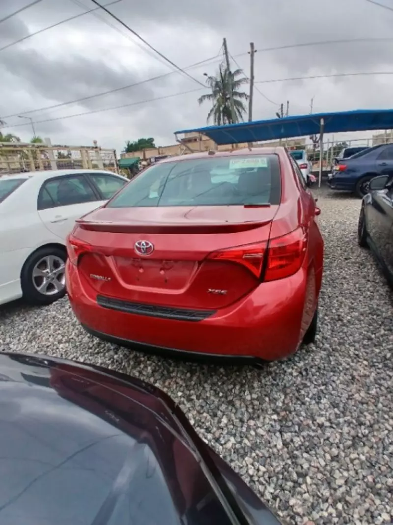 TOYOTA Corolla   - 2017