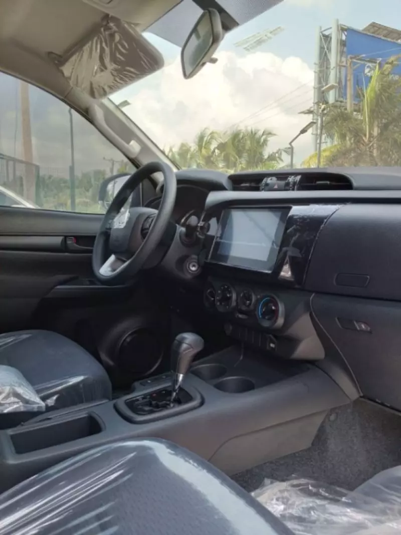 Toyota Hilux - 2025