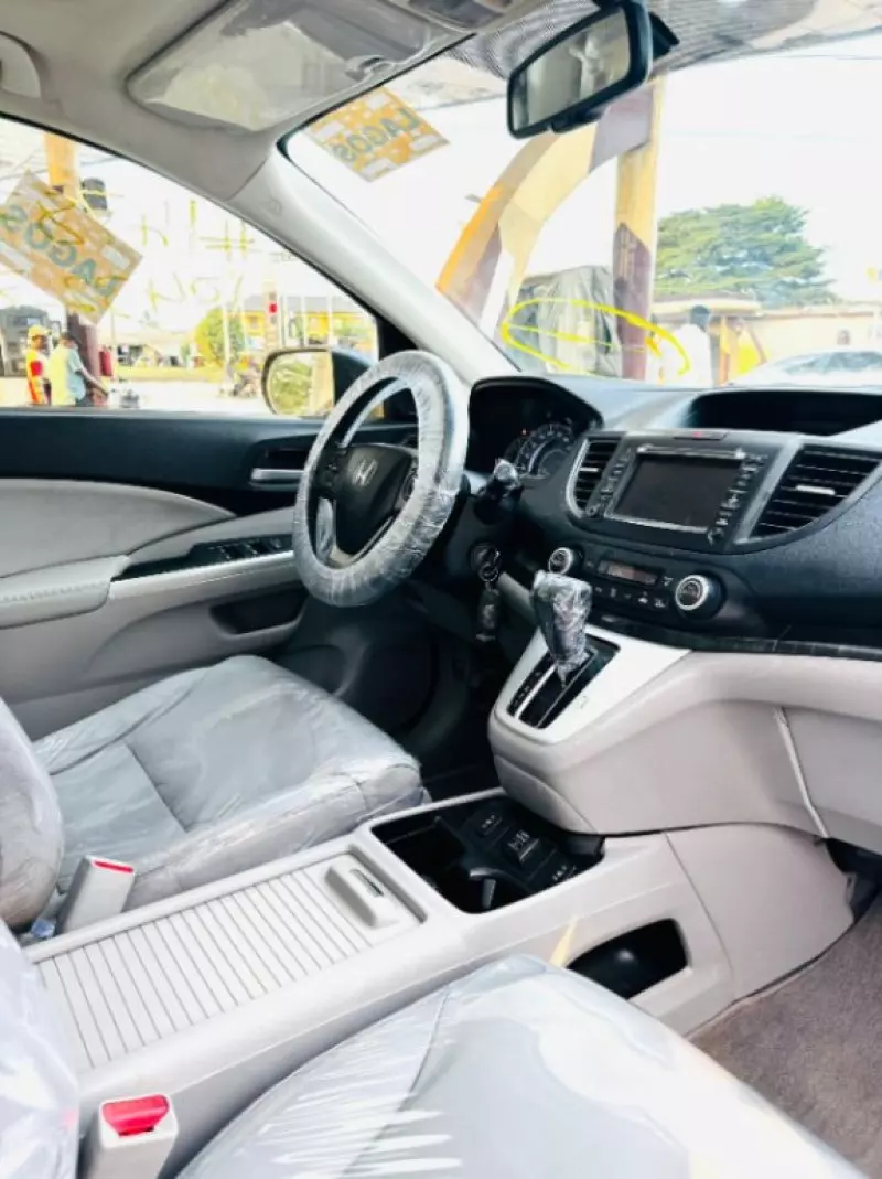 Honda CR-V   - 2012