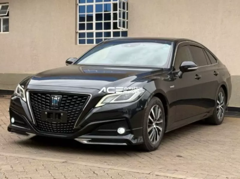 TOYOTA Crown   - 2018