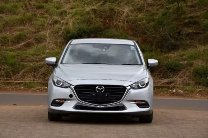 Mazda Axela    - 2018