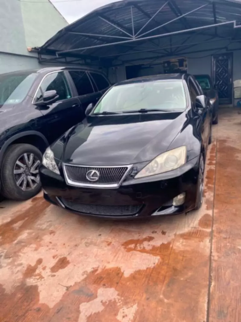 Lexus IS   - 2008