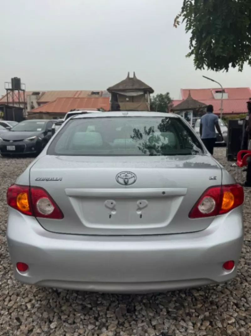 TOYOTA Corolla   - 2009