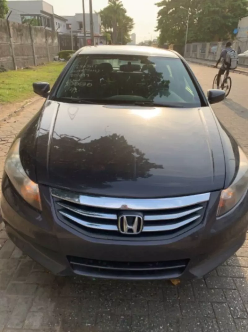 Honda Accord   - 2012