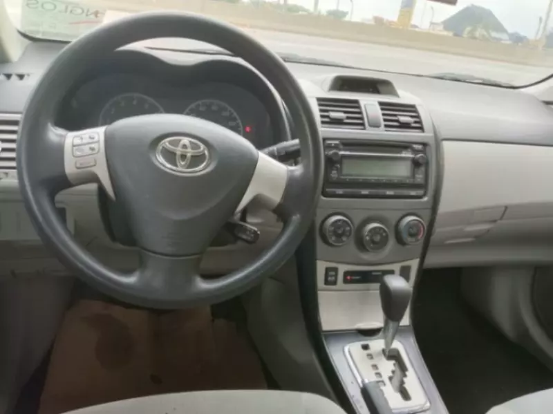 TOYOTA Corolla   - 2012