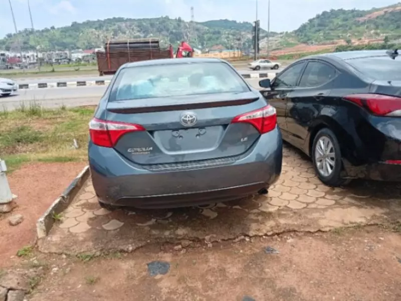 TOYOTA Corolla - 2016