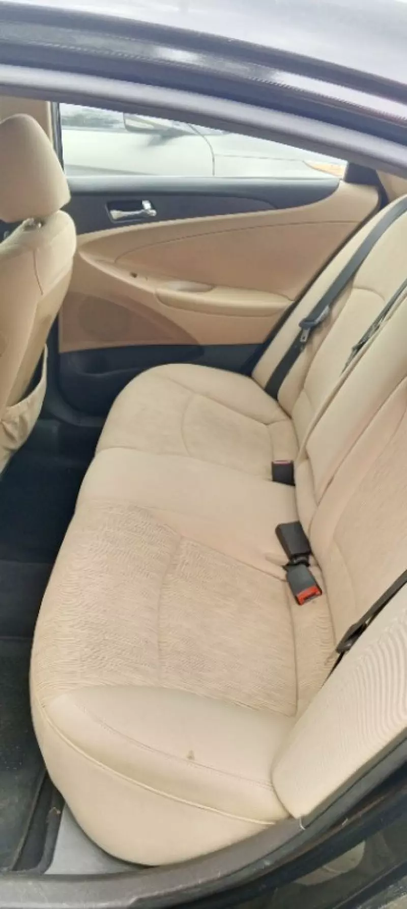 Hyundai Sonata   - 2011