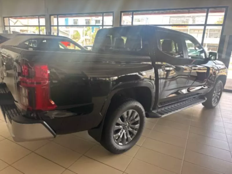 Mitsubishi L200   - 2025