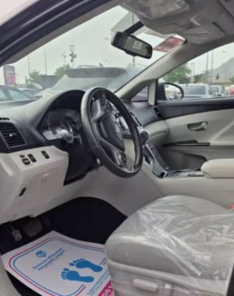 TOYOTA Venza   - 2015