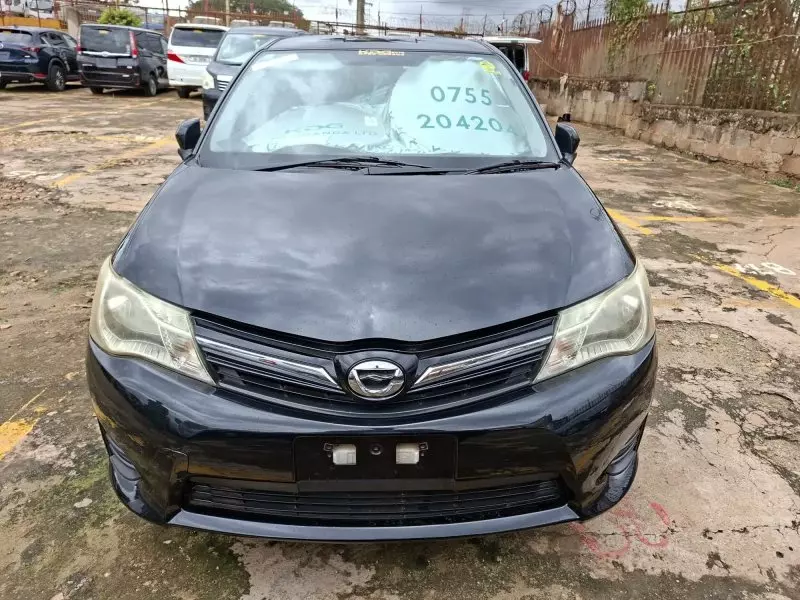 Toyota Fielder    - 2012