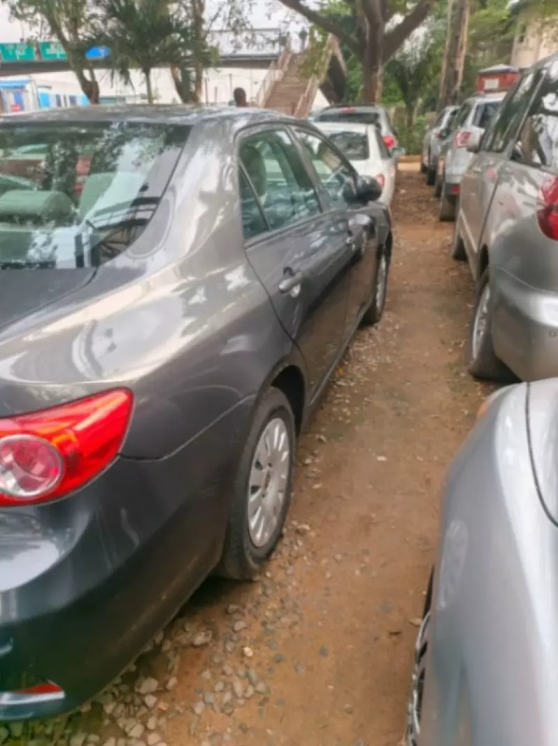 Toyota Corolla   - 2011