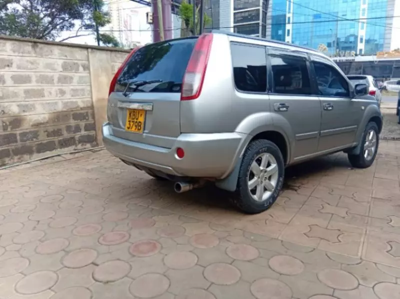 Nissan X-Trail   - 2006