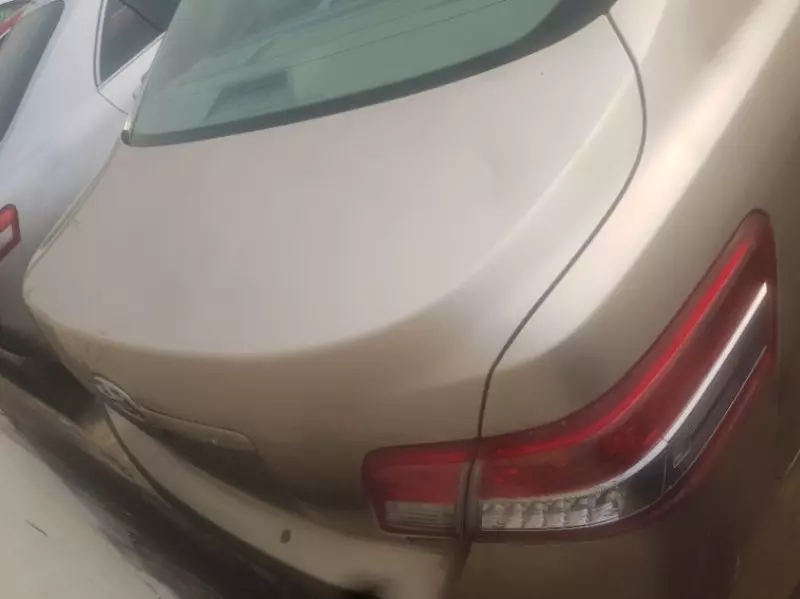 Toyota Camry   - 2010