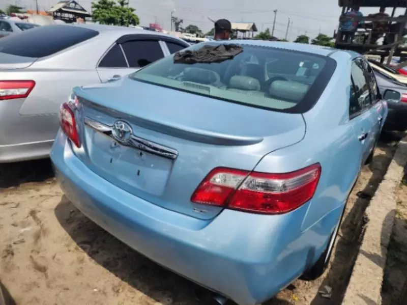 Toyota Camry   - 2007