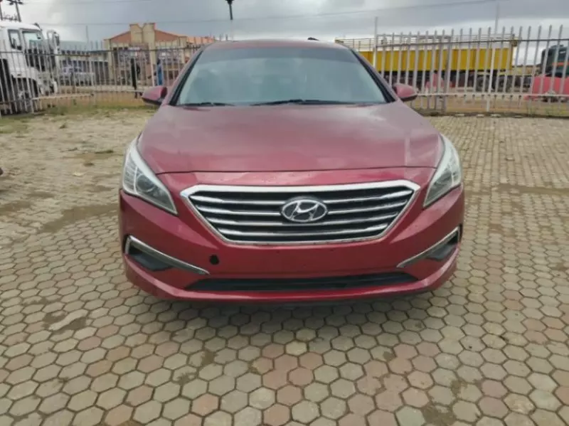 Hyundai Sonata   - 2015