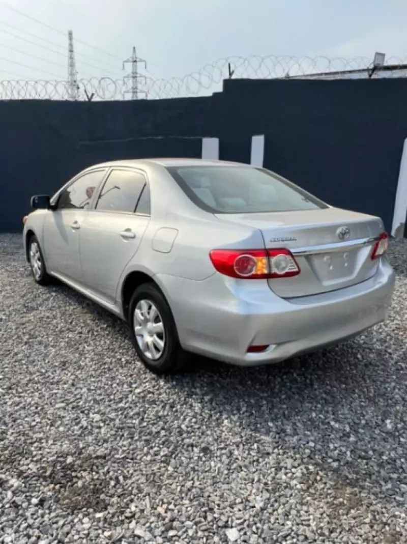 TOYOTA Corolla   - 2011