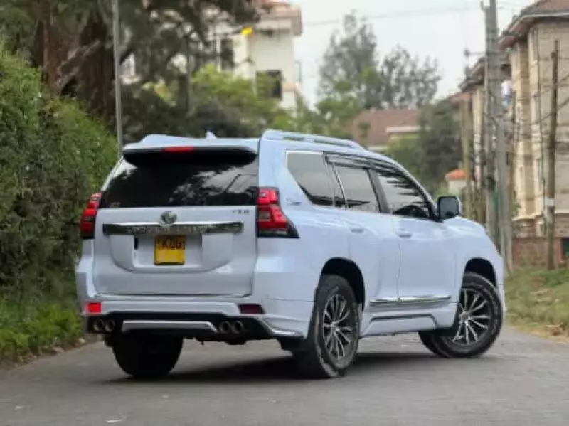 TOYOTA Landcruiser Prado   - 2015