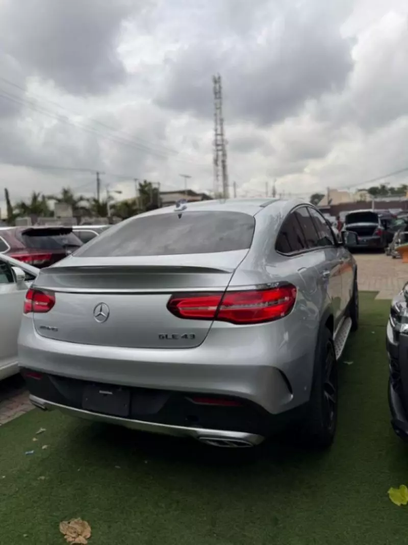 Mercedes-Benz GLE 63 AMG - 2017