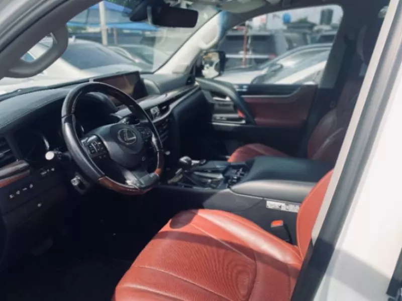 Lexus LX 570   - 2016