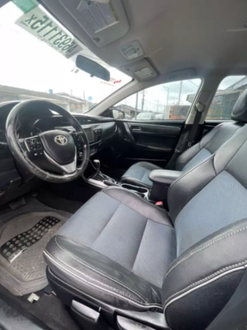 Toyota Corolla   - 2013