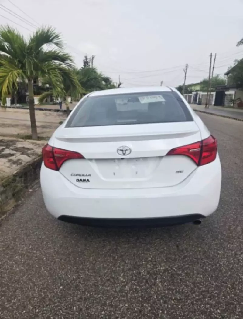 TOYOTA Corolla   - 2019