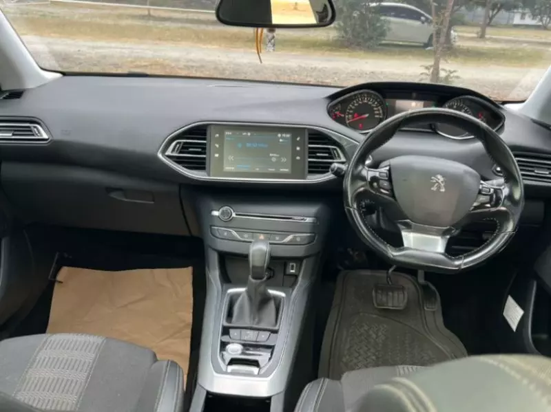 Peugeot 308   - 2018