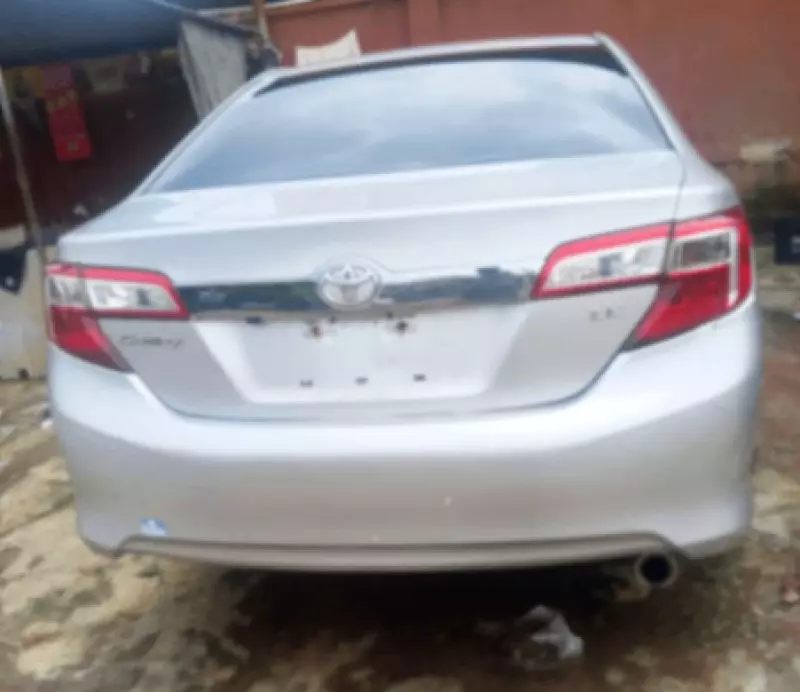 TOYOTA Camry   - 2012