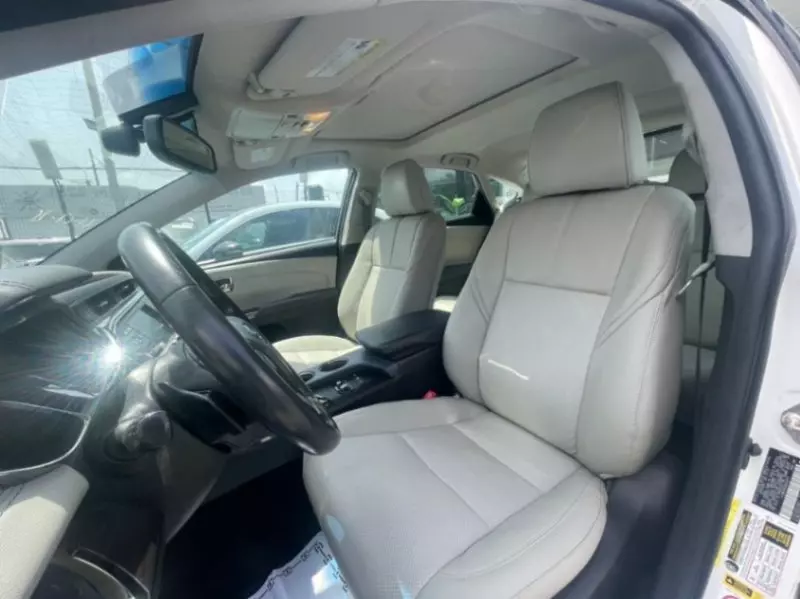 TOYOTA Avalon   - 2013