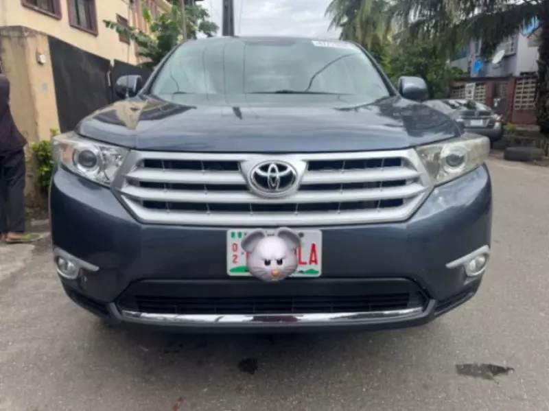 TOYOTA Highlander   - 2012