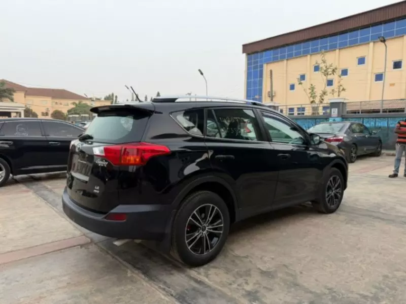 Toyota RAV4   - 2014