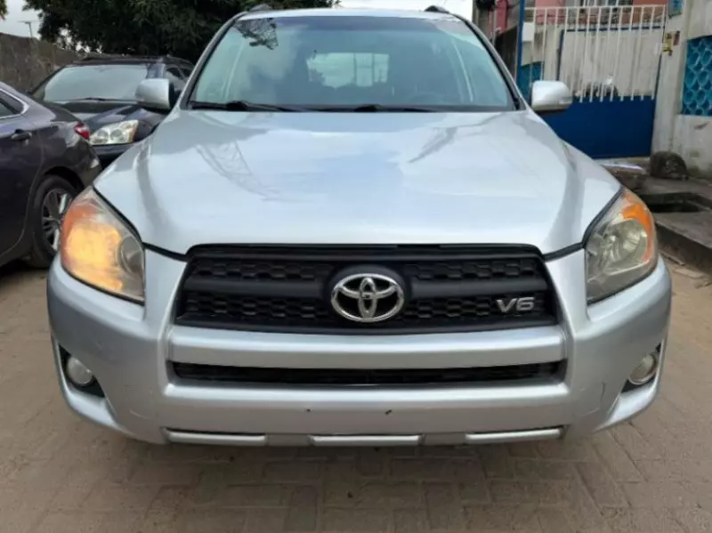 TOYOTA RAV 4   - 2012