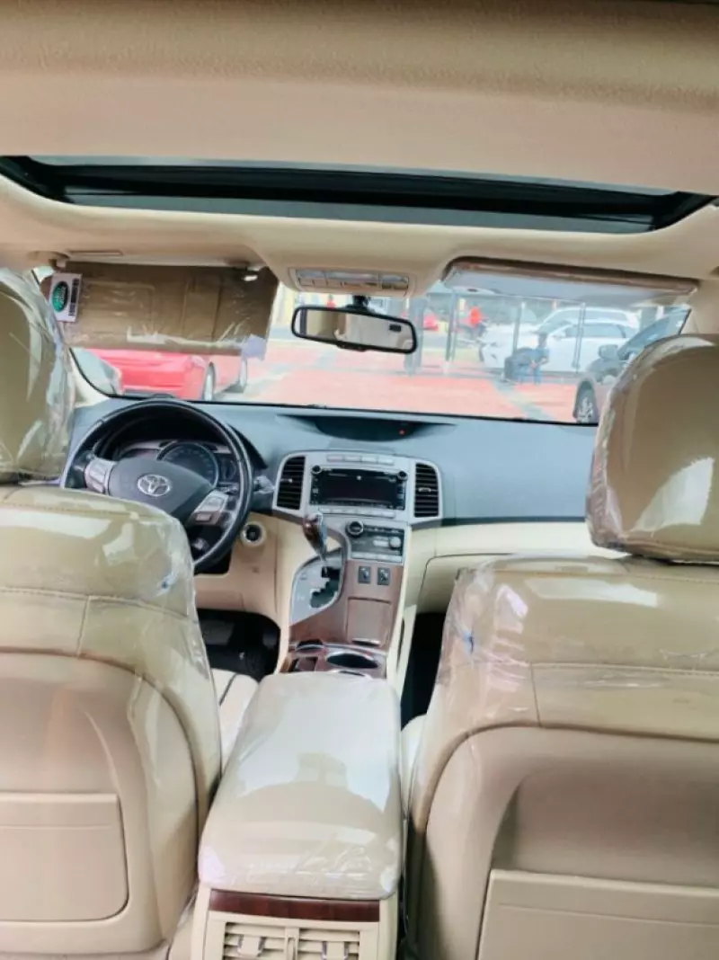 Toyota Venza   - 2010