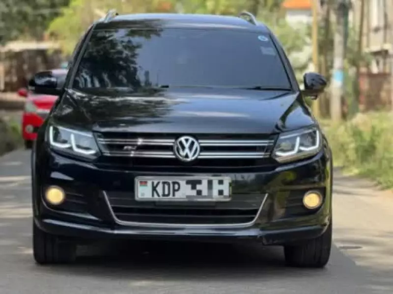 Volkswagen Tiguan   - 2016