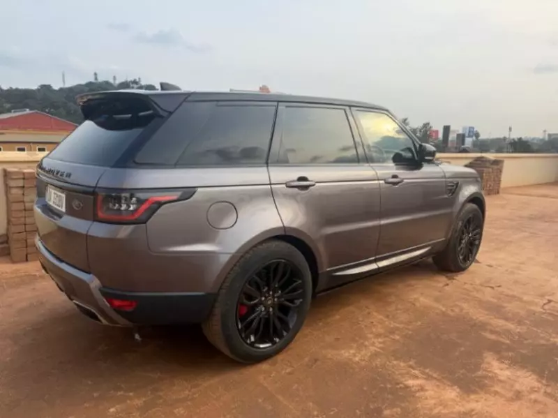 Land Rover Range Rover Sport   - 2019