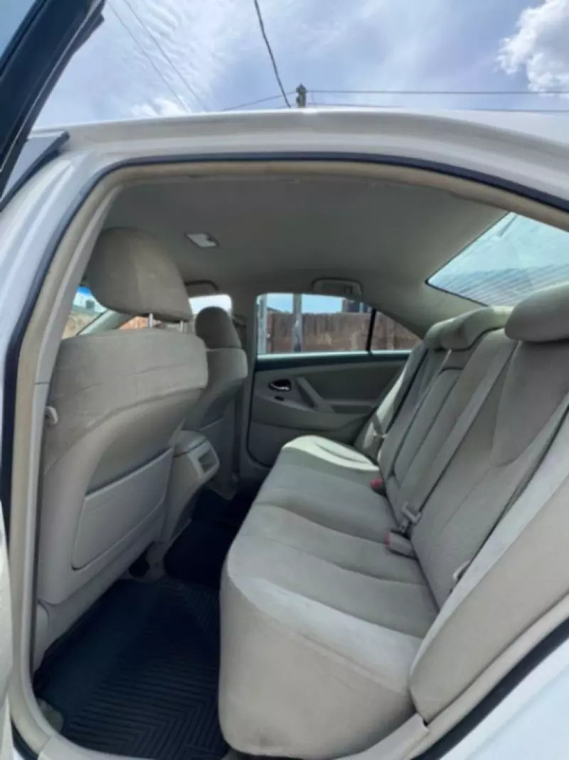 Toyota Camry   - 2009