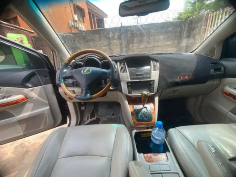 Lexus RX   - 2009