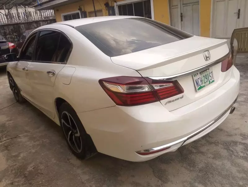 Honda Accord   - 2013
