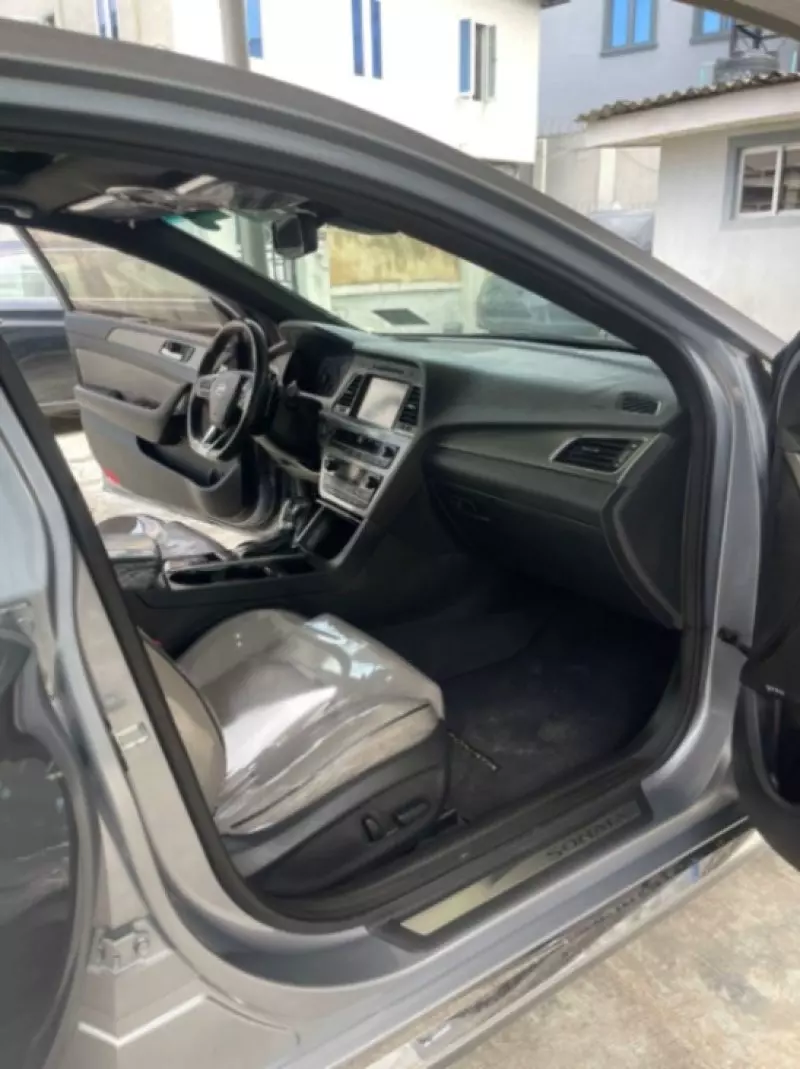 Hyundai Sonata   - 2015