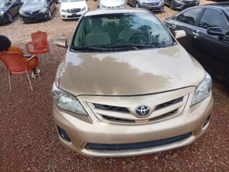TOYOTA Corolla   - 2011