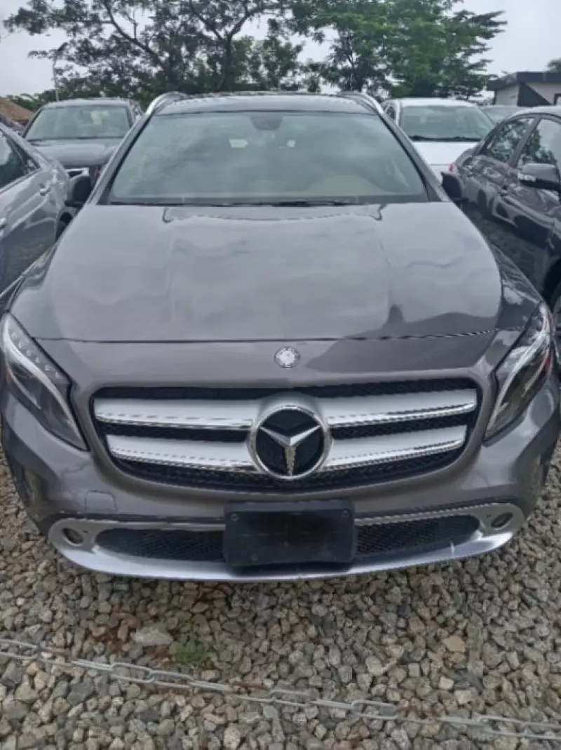 Mercedes-Benz GLA 250   - 2015