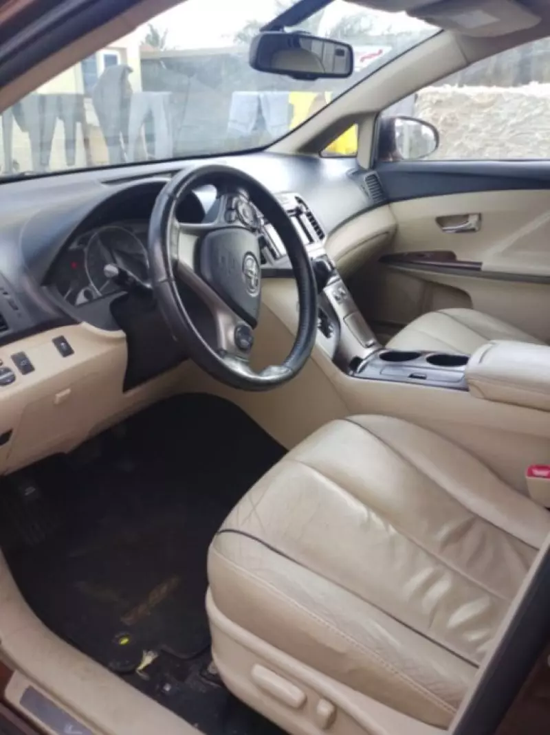 TOYOTA Venza   - 2013