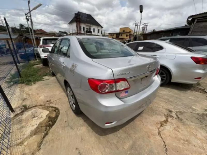 Toyota Corolla   - 2012